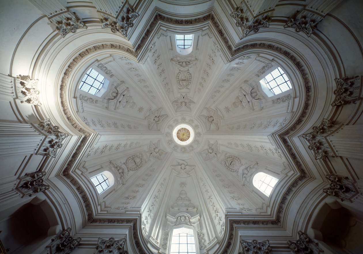 Interieur van de koepel van de kerk van St. Ivo alla Sapienza door Francesco Borromini