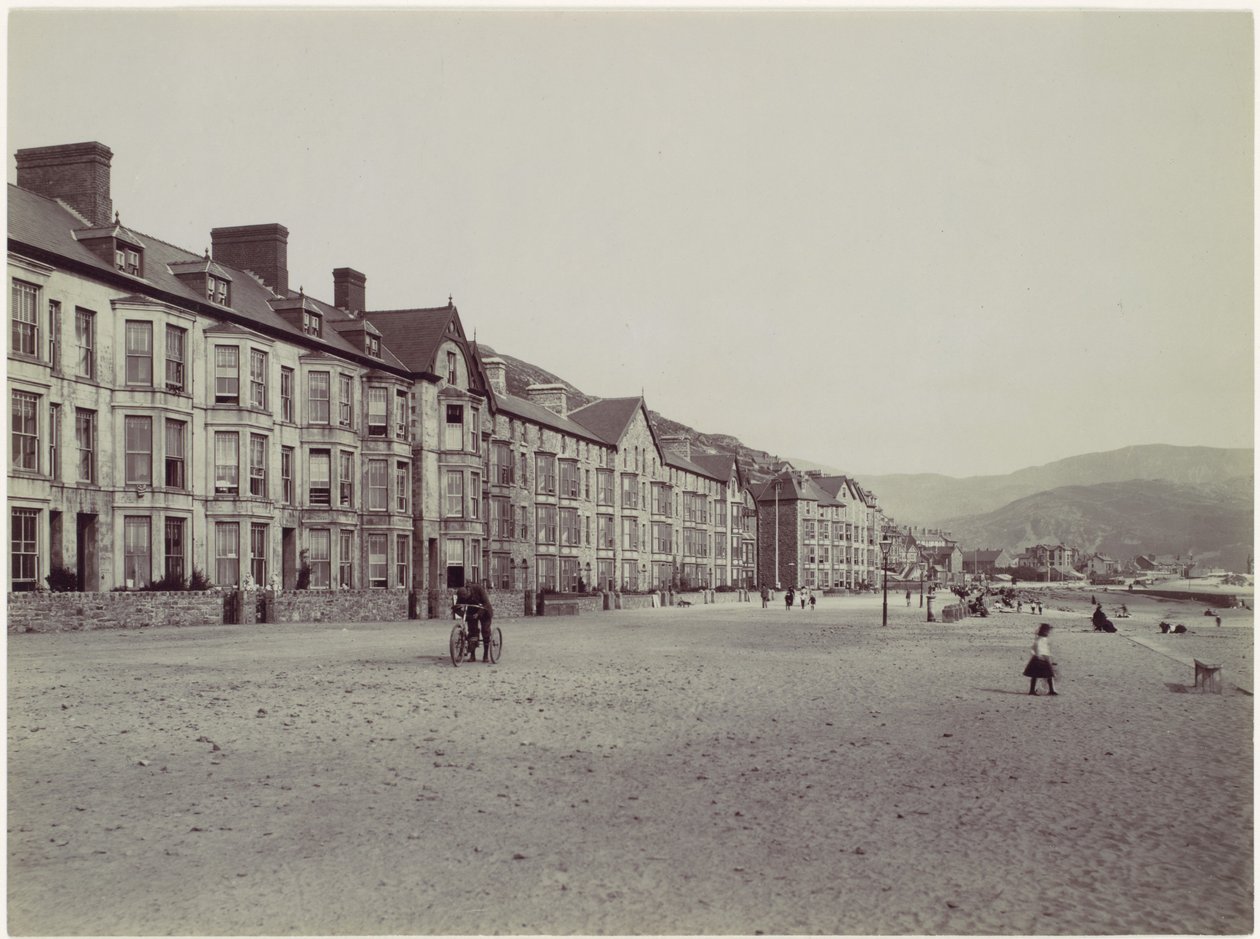 Barmouth. Marine Terrace en esplanade door Francis Bedford