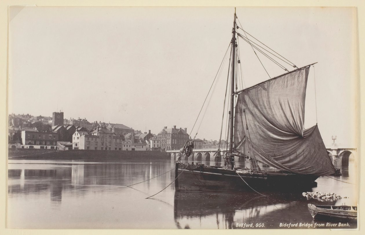 Bideford Bridge vanaf de rivieroever, 1860-94 door Francis Bedford