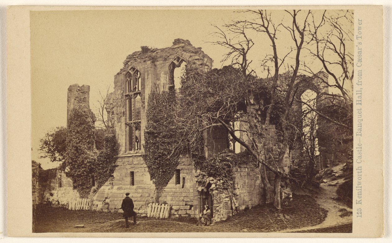 Kenilworth Castle - Banketzaal, vanaf Caesar