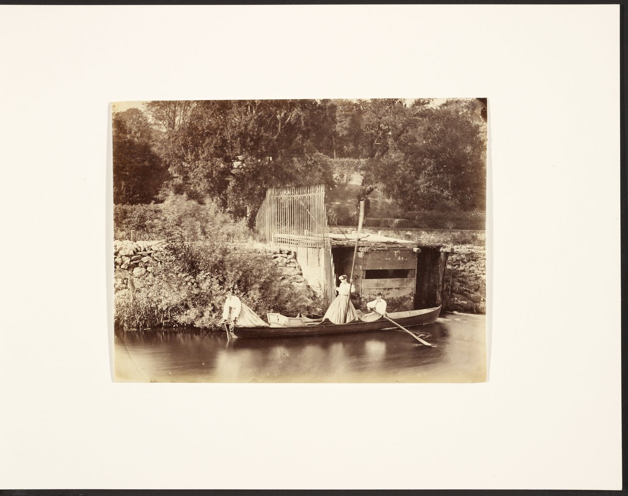 [Vrouwen varen]. door Francis Edmond Currey