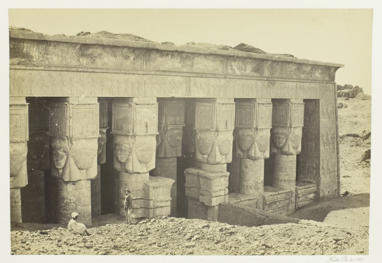 Portiek van de Tempel van Dendera door Francis Frith