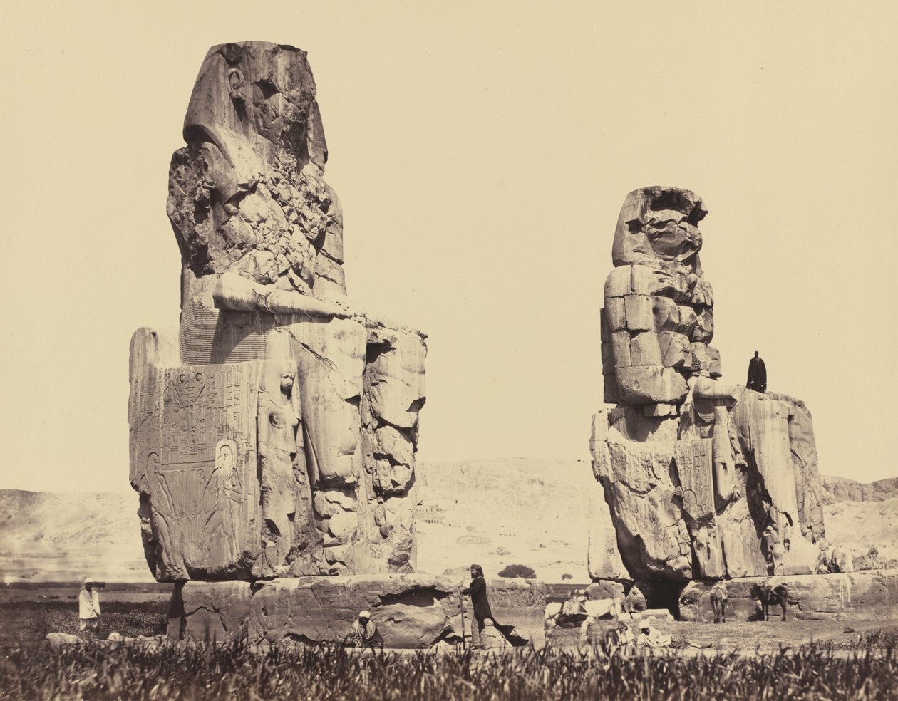 De standbeelden van de vlakte, Thebe,1858 (foto) door Francis Frith