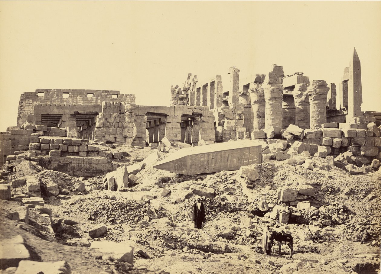 De tempel van El-Karnak. Vanuit het zuidoosten door Francis Frith