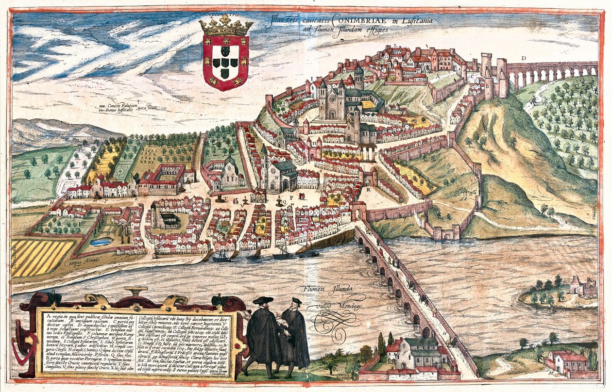 Coimbra, Portugal. De twee academici in geleerd gesprek op de voorgrond maken verdere visuele verwijzingen naar de universiteit (gravure) door Franz Hogenberg
