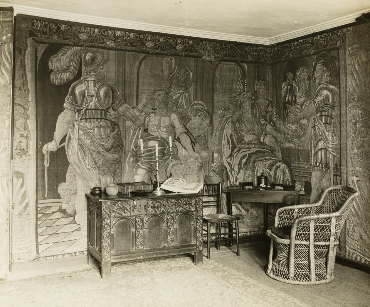 Kelmscott Manor: In de Tapijtkamer door Frederick H. Evans