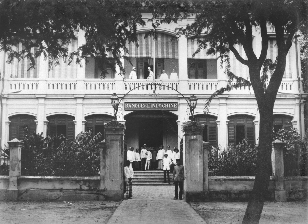 Bank van Indochina in Saigon, ca. 1900 door French Photographer