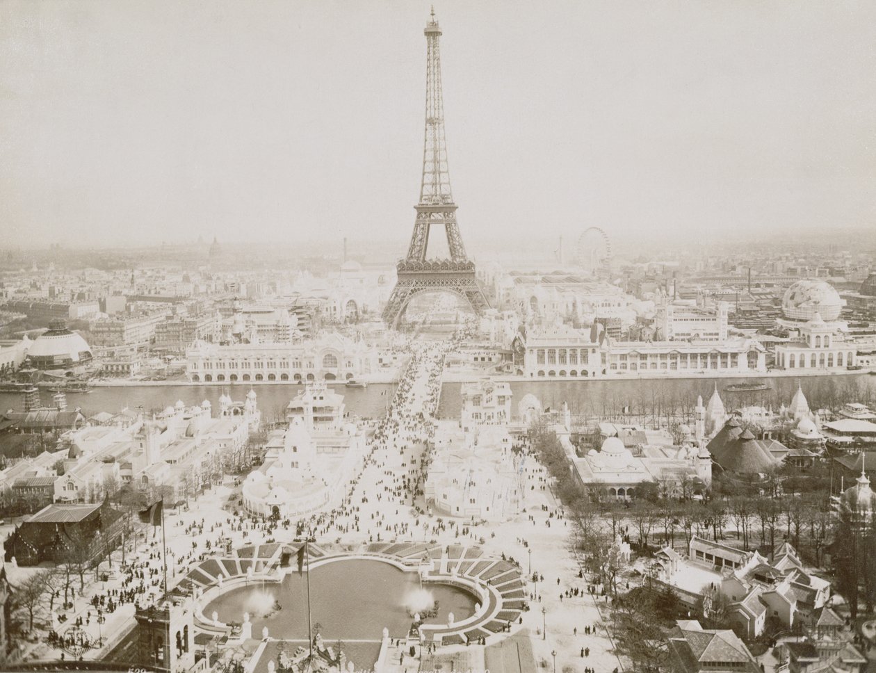 Panorama van de Jardins du Trocadero en de Champ-de-Mars, Parijs, ca. 1900 door French Photographer