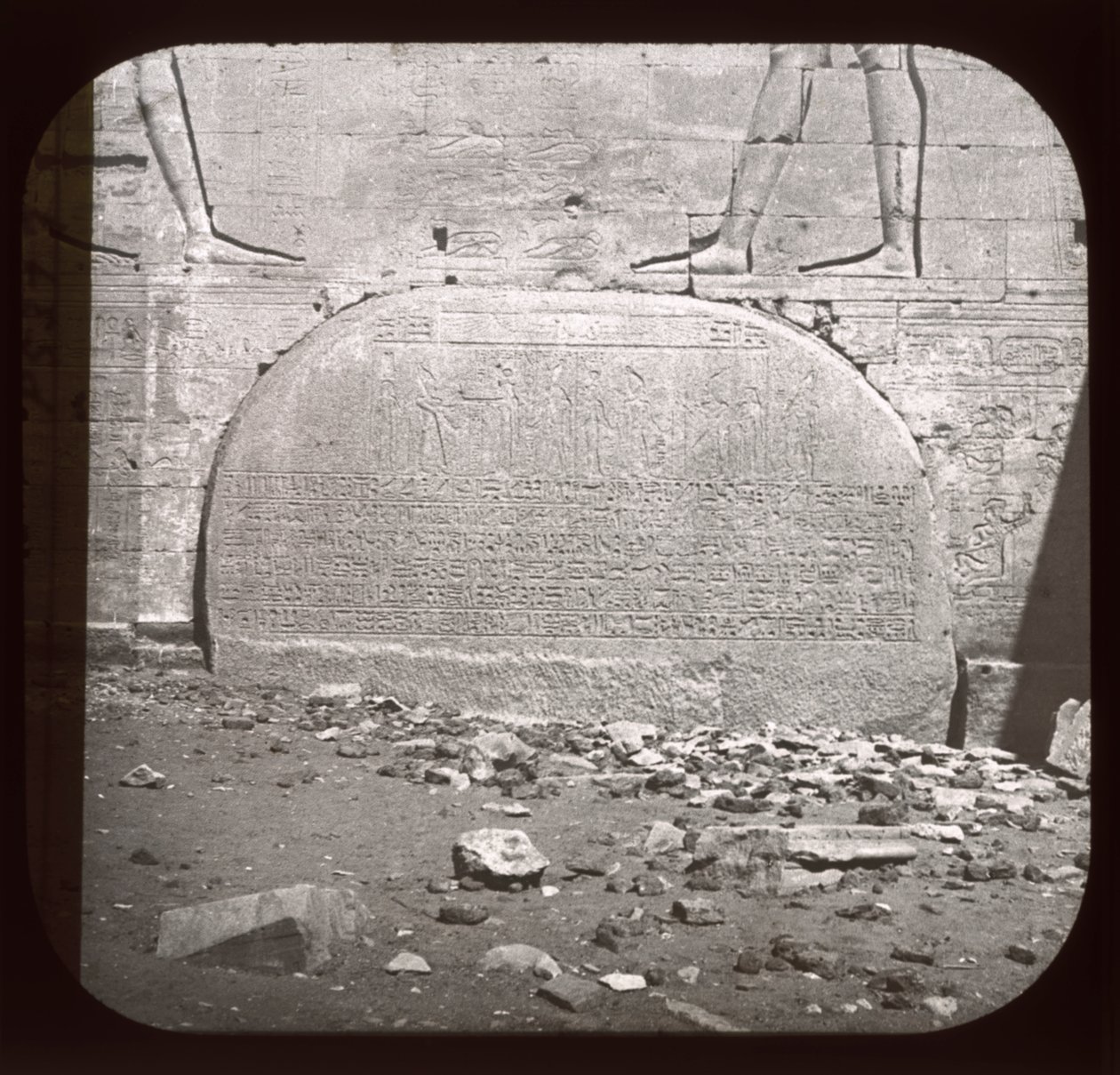 Philae, Grote Tempelgalerij door French Photographer