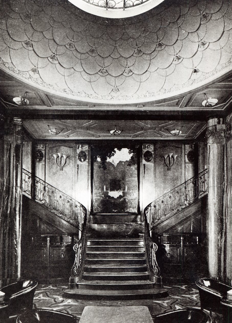 De 1e klas rookkamer van de oceaanstomer Paris, ca. 1925 door French Photographer
