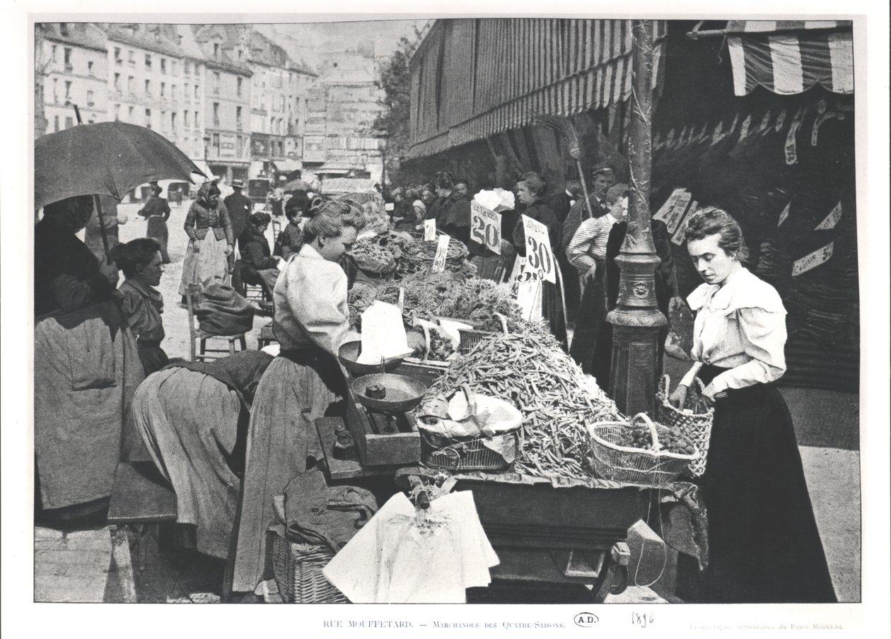 De straatverkoper in de rue Mouffetard, Parijs, 1896 door French Photographer