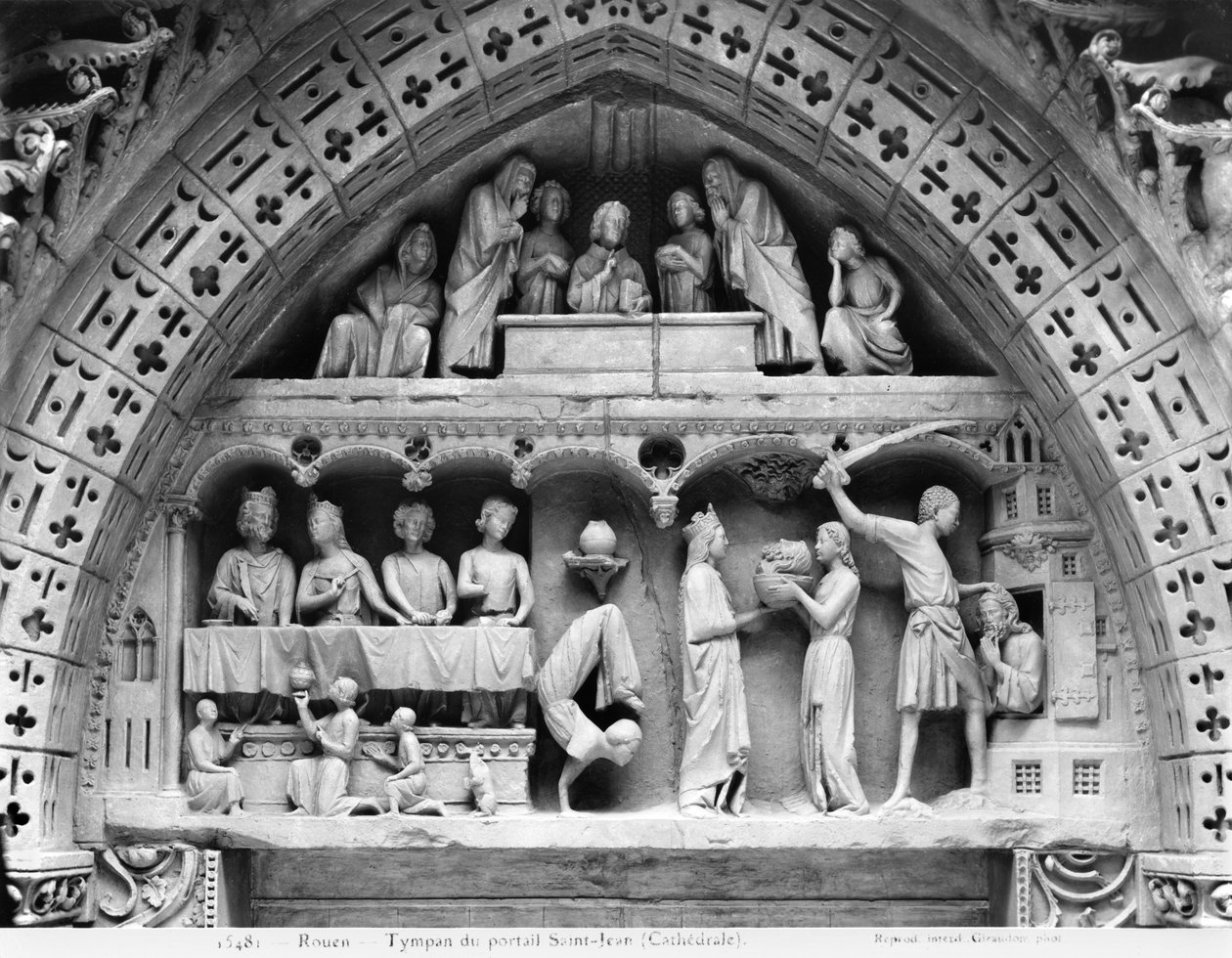 Kathedraal van Rouen, reproductie van het timpaan van het gevelportaal van St. Johannes de Doper door French School