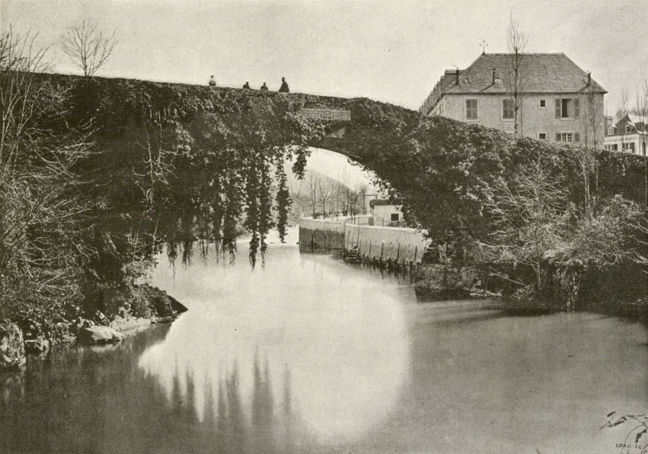 Betharram, Le Pont (z/w foto) door French Photographer