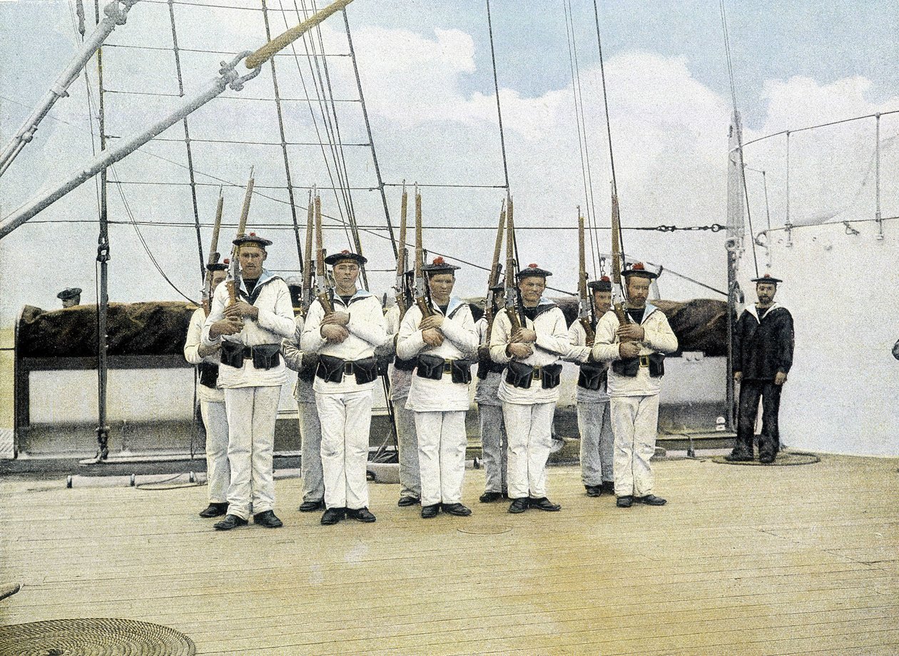 Franse marine, eind 19e eeuw: geweeroefening - Bibl. des Arts deco. door French Photographer