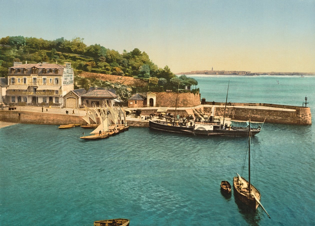 La Bec de la Vallée, Dinard, 1890-1900 door French Photographer