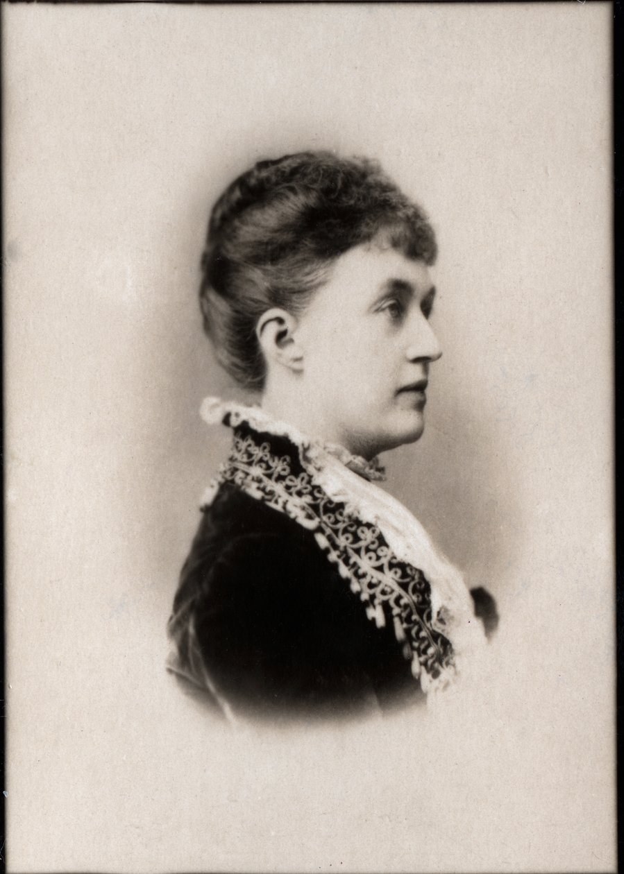 Portret van Prinses Adelheid Marie van Anhalt Dessau (1833-1916), Groothertogin van Luxemburg door French Photographer