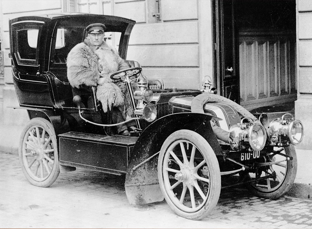 Vicart auto, ca. 1905 door French Photographer