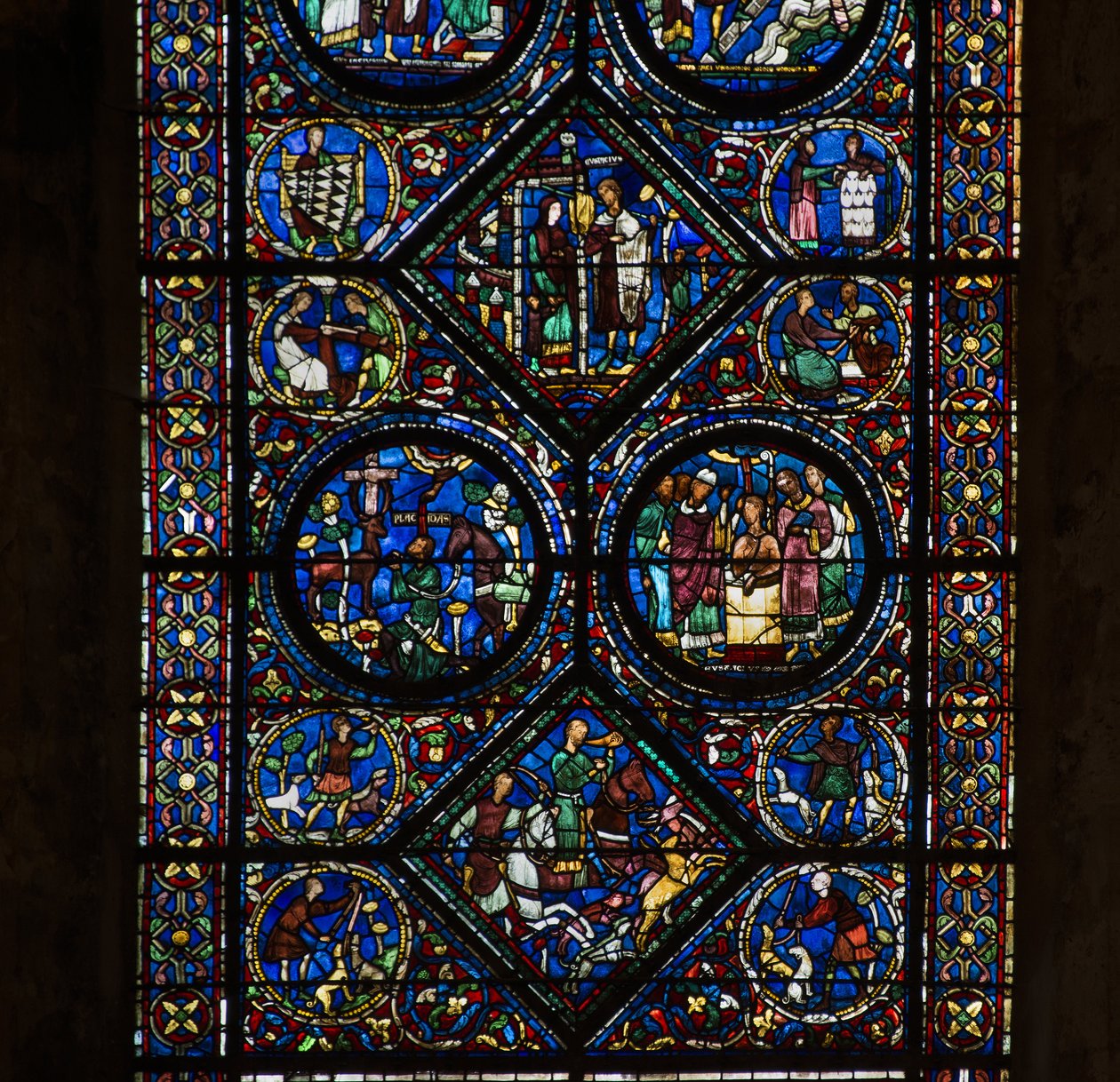 Kathedraal van Chartres, glas-in-lood: leven van Sint-Eustachius, laag detail door French School