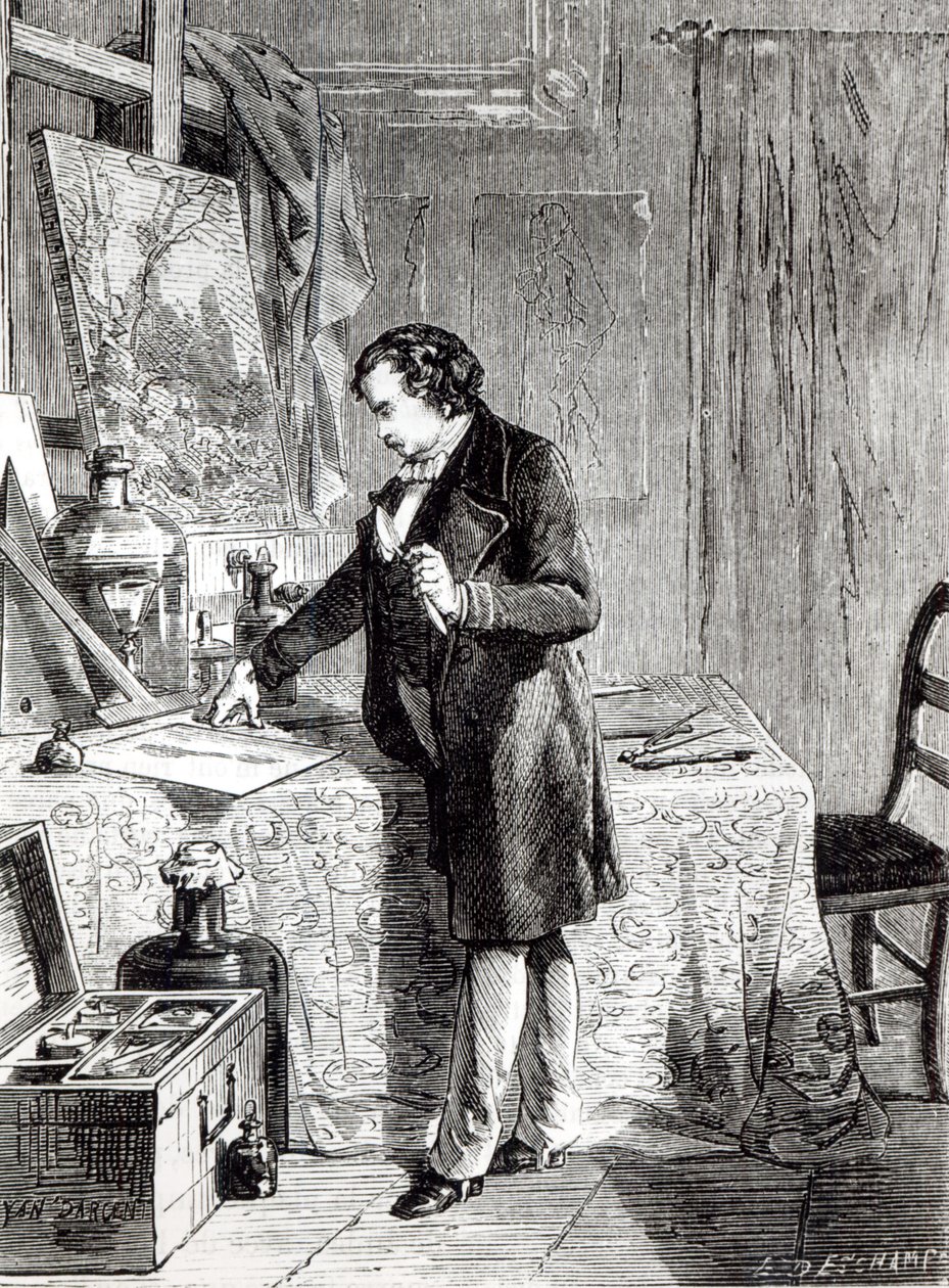 Daguerre ontdekt de lichtgevoeligheid van zilverjodide in 1831 door French School