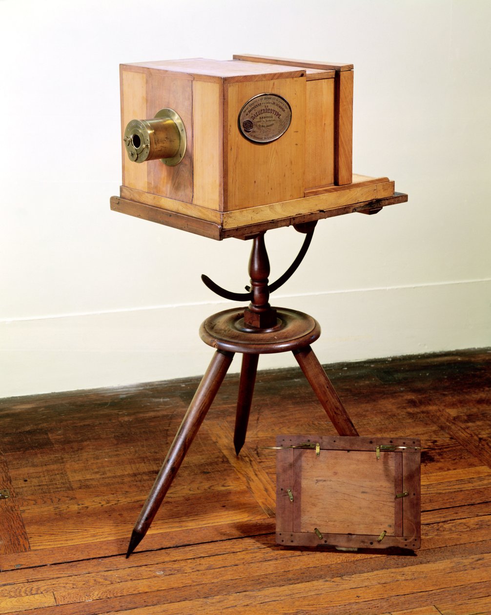 Daguerreotypiecamera door Alphonse Giroux uit Parijs door French School