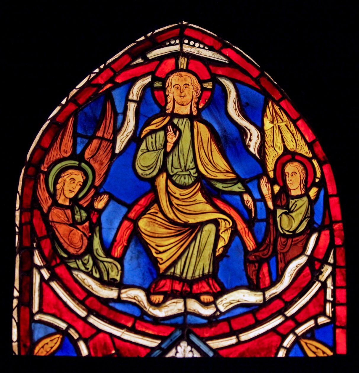 Christus in Glorie (ex Varennes-Jarcy - oorspronkelijk uit de Abdij van Gercy?) door French School