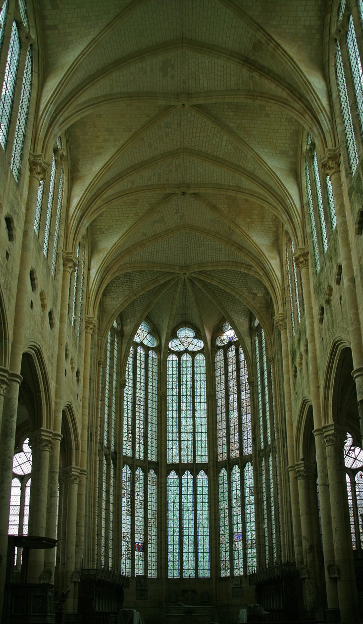 Een uitzicht op het oostelijke einde van het koor door French School