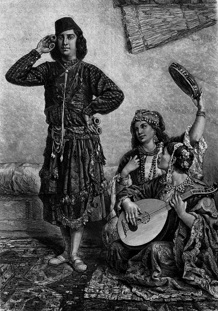 Egyptische muzikanten en dansers. Man houdt cimbalen tussen zijn vingers. Gravure in 