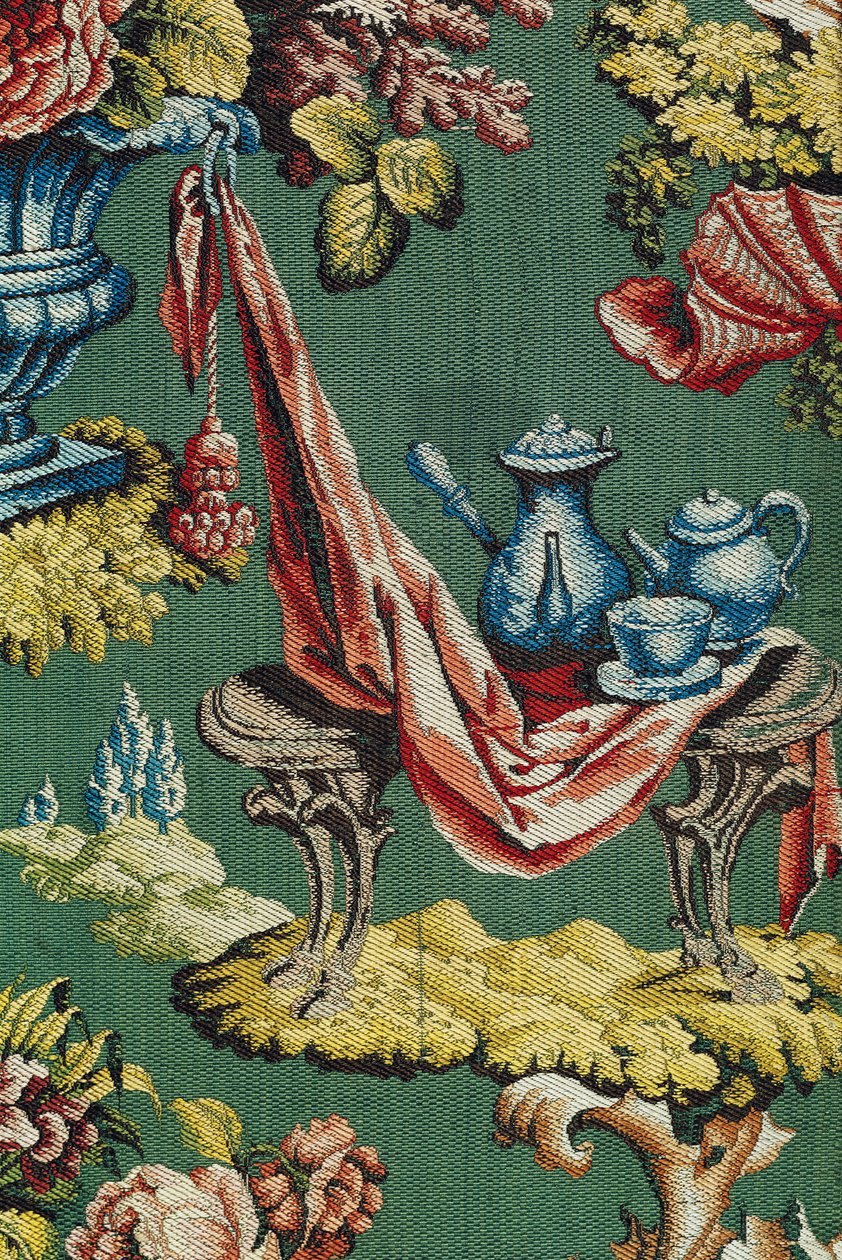 Stof met een chocoladekan en een theepot, Lyonse Werkplaats, ca. 1730 (zijde) door French School