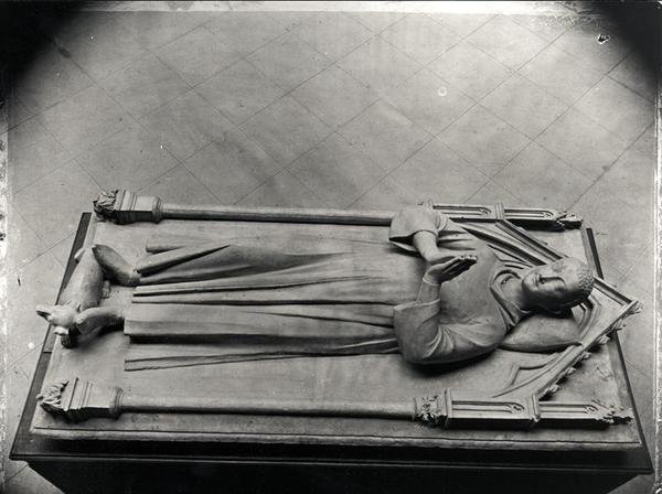 Begrafenisbeeld van Louis de France (1243-60), oudste zoon van Saint Louis, uit de abdij van Royaumont (gipsafgietsel van een graf in Basilique Saint-Denis) door French School