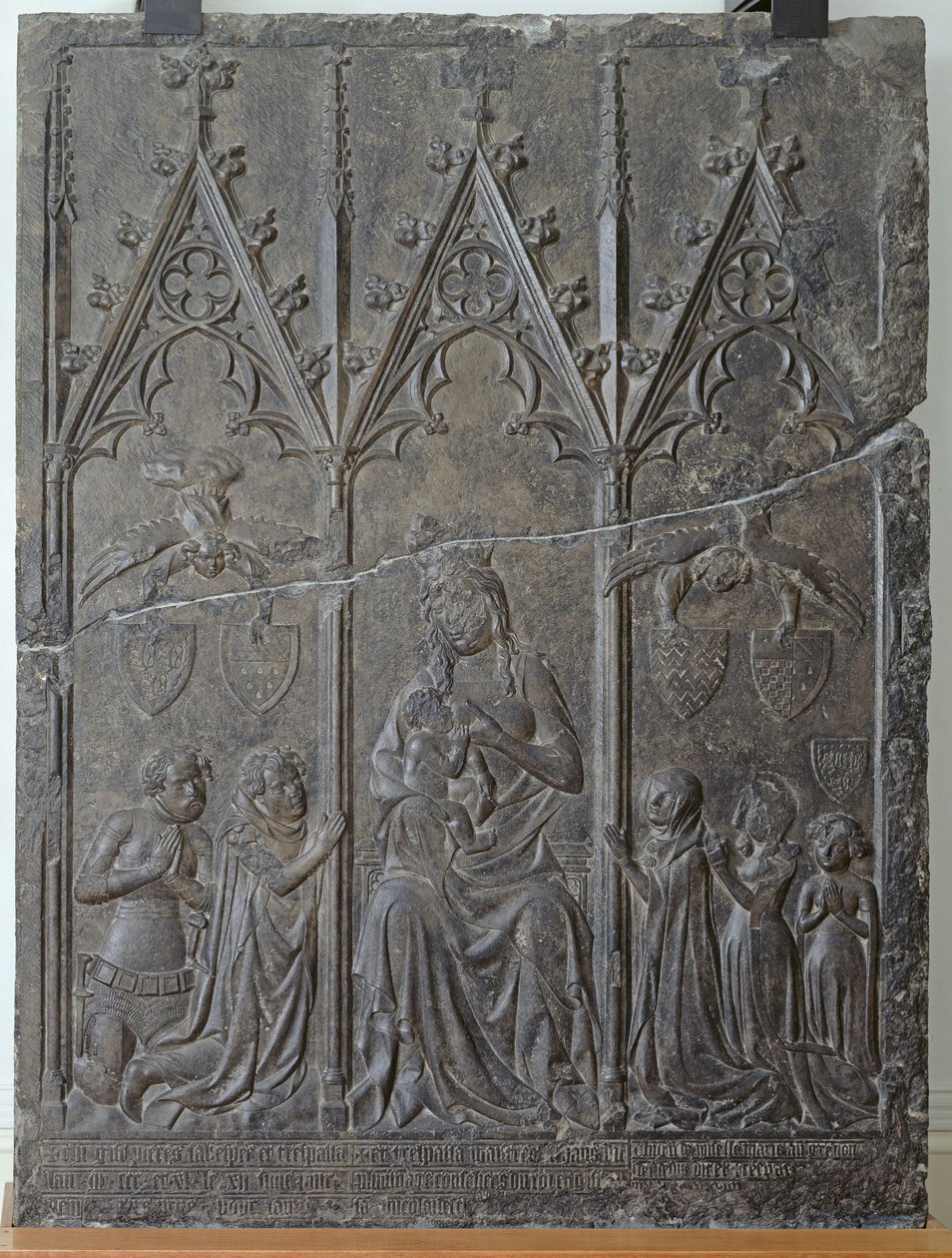 Grafstèle van de Sacquespee familie, van de St. Nicaise begraafplaats in Arras door French School