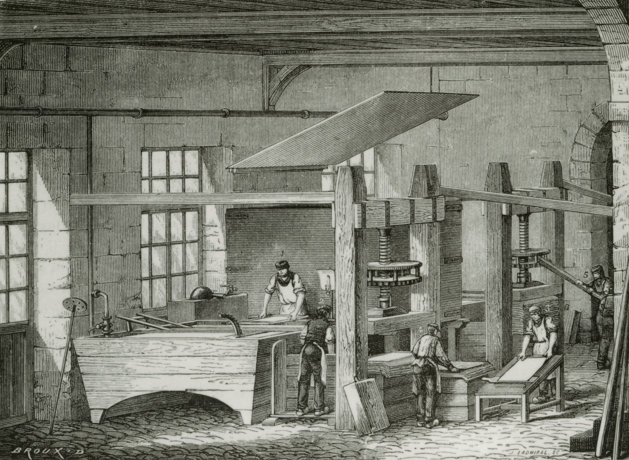 Papier maken met de hand door pulp te zeven in vormen. Gravure c1870. door French School