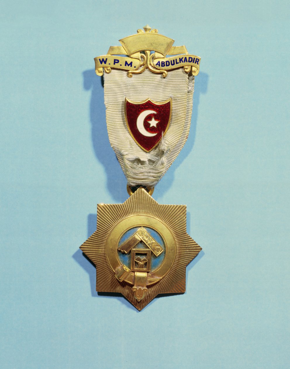 Maçonnieke insignes van Abd el-Kader (emaille, metaal en zijde) door French School