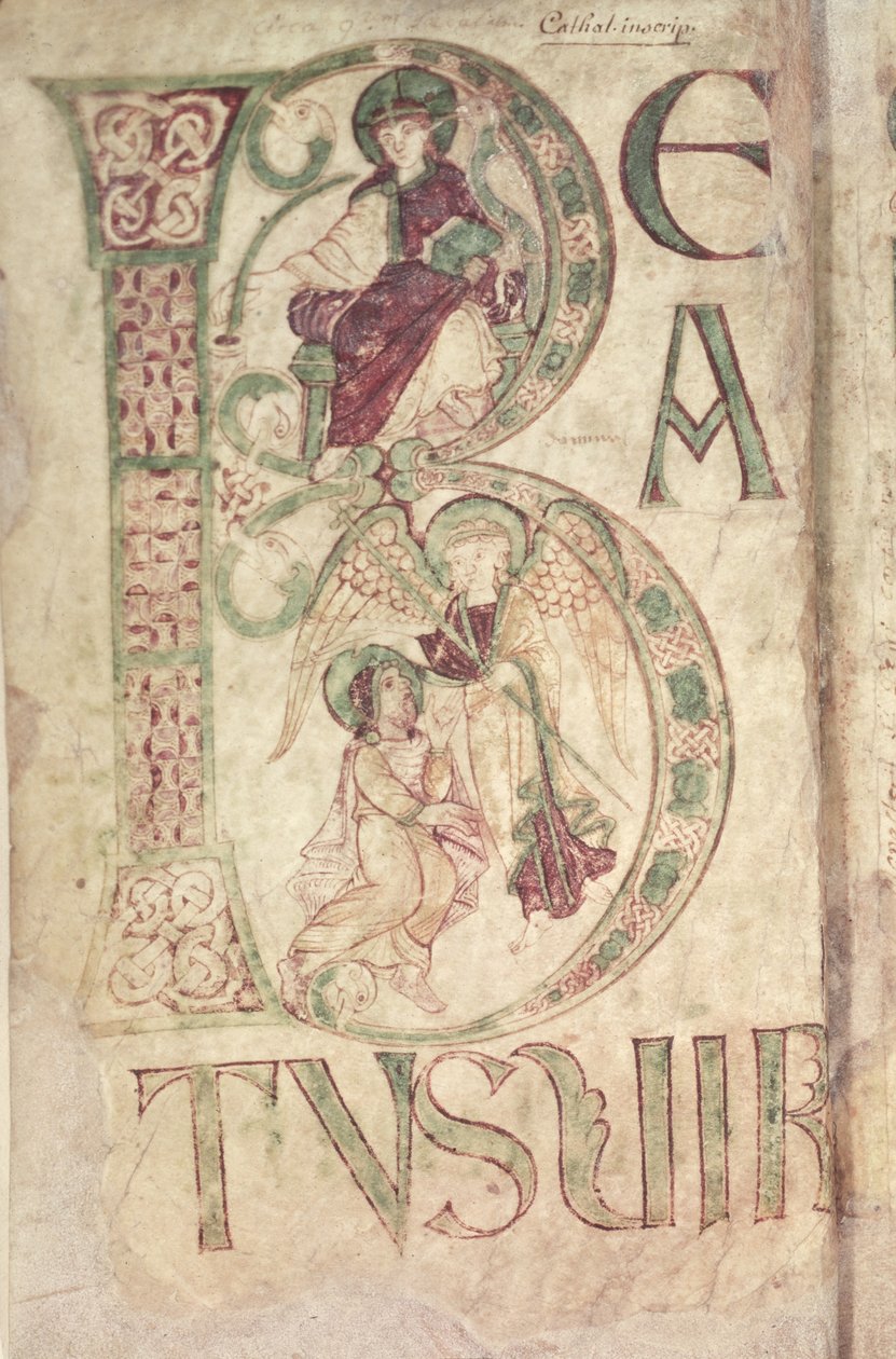 Ms 18 f.1v Geïllustreerde initiaal B met afbeelding van St. Johannes de Evangelist en een Engel, uit de Psalter van Corbie door French School