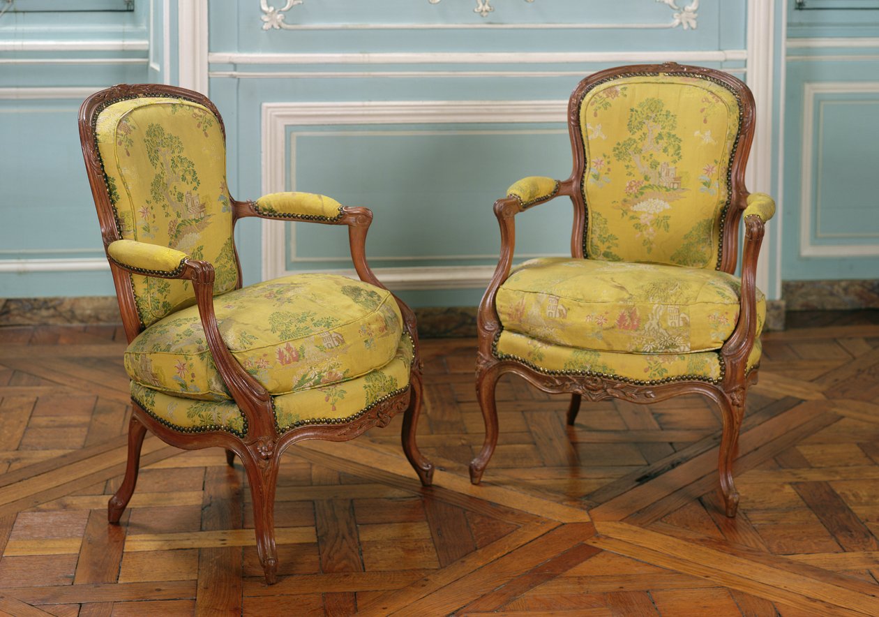 Paar Louis XV fauteuils, 1723-74 door French School