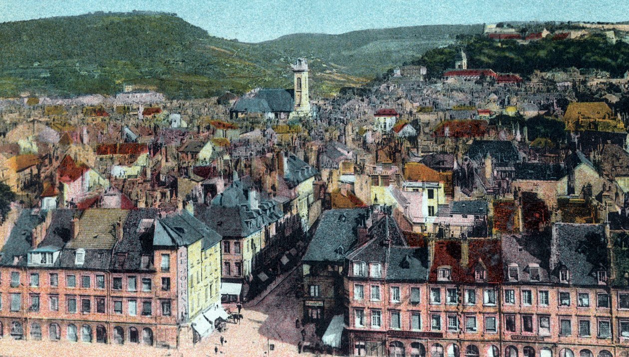 Ansichtkaart van het uitzicht vanaf Madeleine Tower, Besancon, c. 1930 door French School