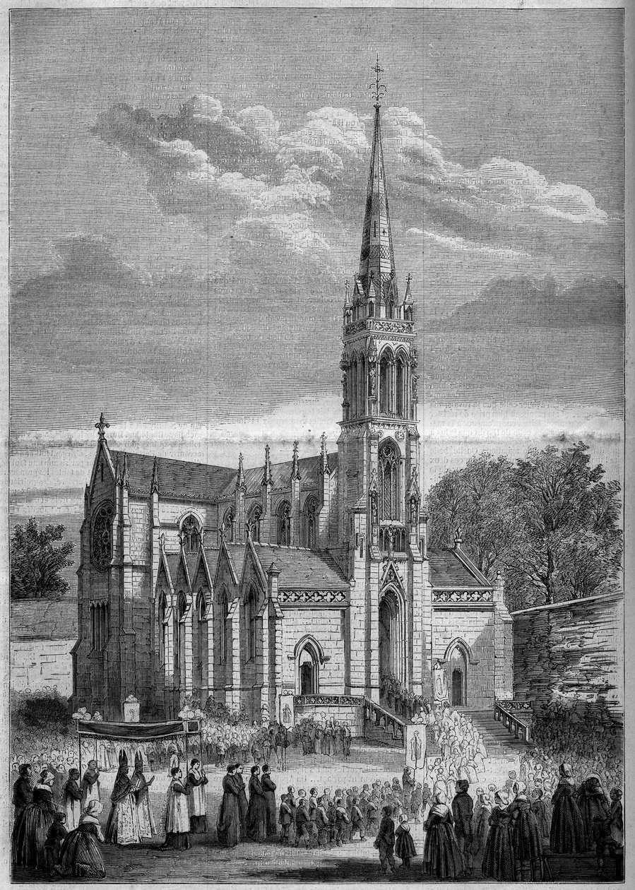 Religieuze architectuur: algemeen uitzicht op de kerk van Monfort le Retrou (tegenwoordig Montfort le Gesnois in de Sarthe (72), de dag van de inhuldiging in 1858. Naar een schets van de heer Moulin. Gravure in Le Monde Illustré nr. 77 van 2 oktober 1858 door French School