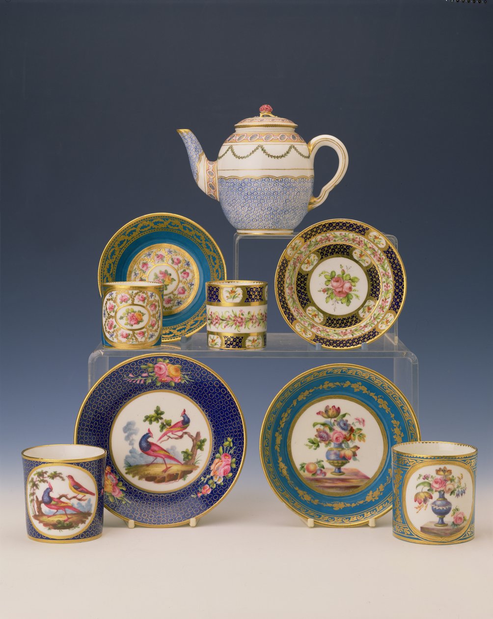 Selectie van theepotten, borden en kopjes, c.1770 door French School