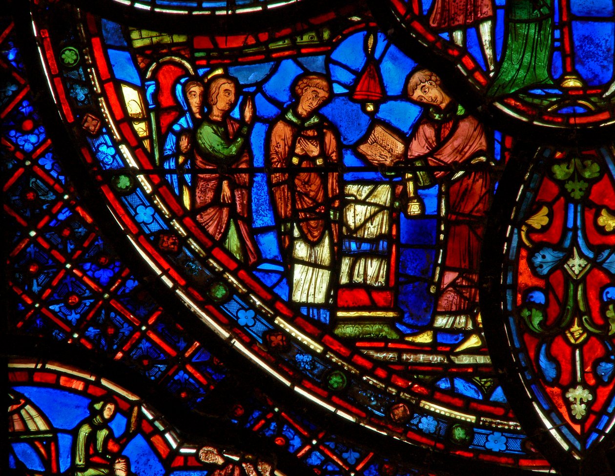 St. Antonius: met zus betreedt kerk door French School