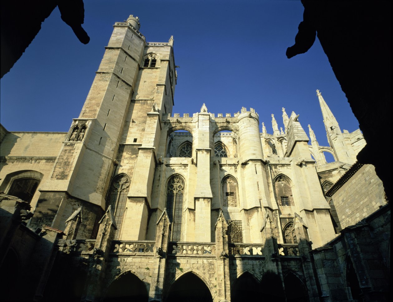 St. Just Kathedraal vanuit het zuiden, begonnen 1272 door French School
