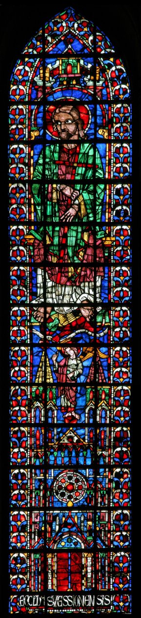 Raam w102 met St. Andreas en kerk van Soissons door French School