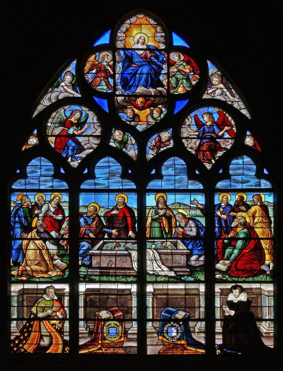 Raam w39 met de Dood en Tenhemelopneming van de Maagd Maria door French School