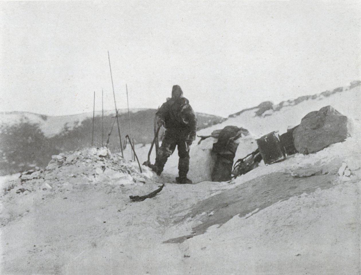 Browning bij de iglo-deur, 1912, 1913 door G. Murray Levick