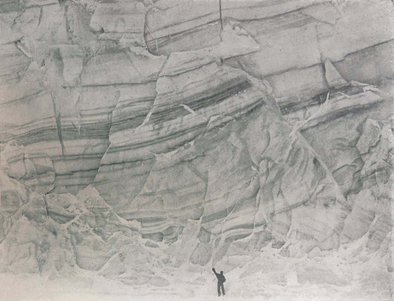 IJstructuur, ca. 1911, 1913 door G. Murray Levick
