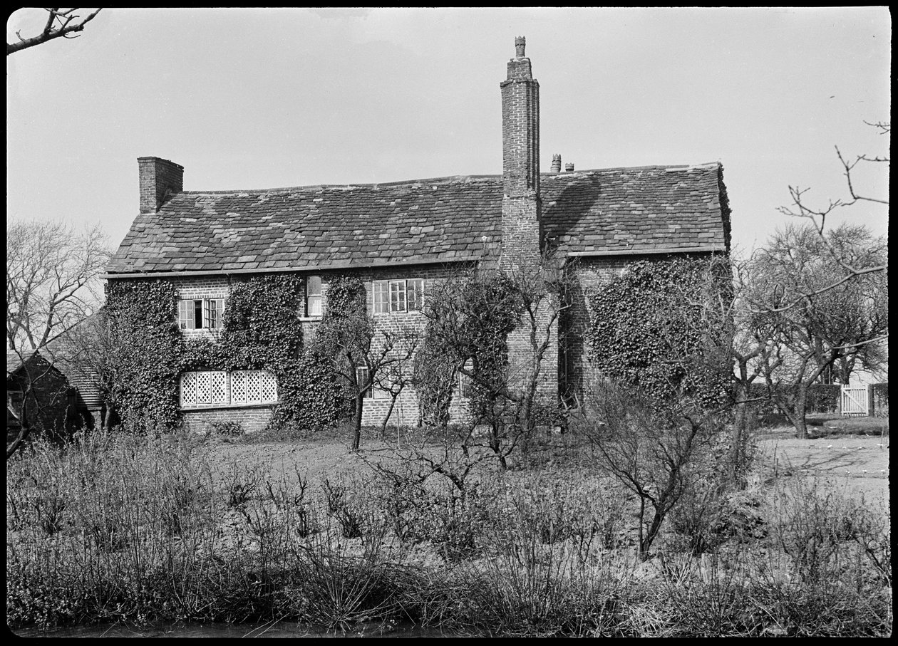 Peel Hall, Manchester, 1942 door George Bernard Wood