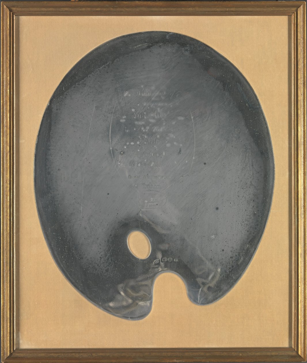 George III Irisches Silber: George Chinnery Palette, präsentiert dem Künstler von den Künstlern von Dublin, 27. Juli 1801 door George Chinnery