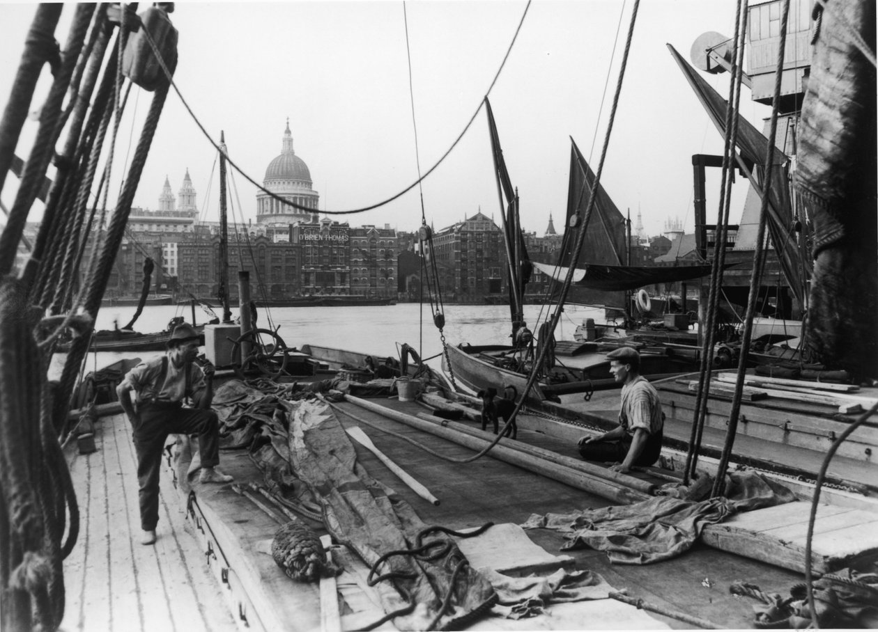 Mannen op een Thames-schip, South Bank, Lambeth, Londen door George Davison Reid