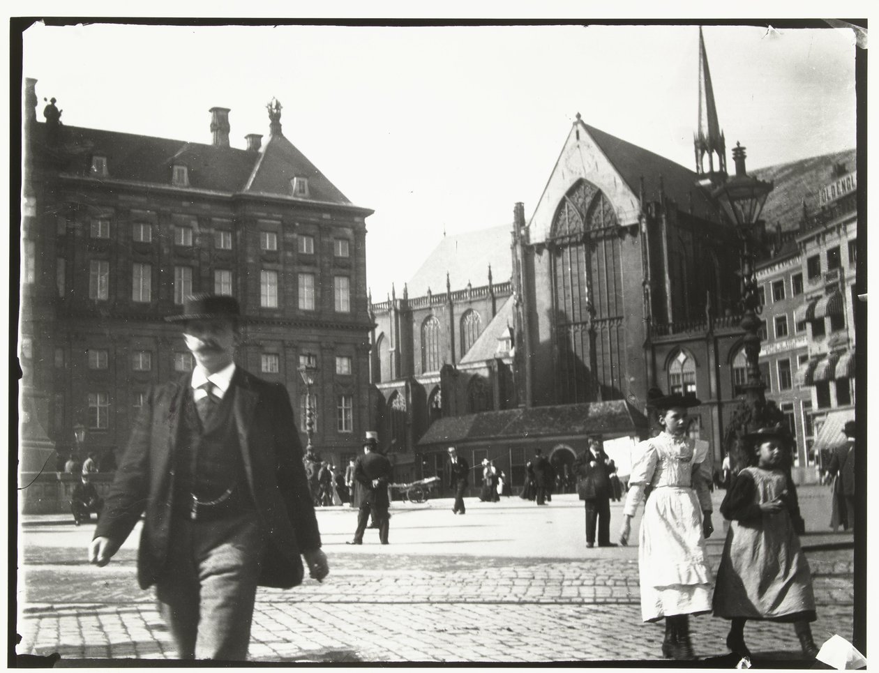 Gezicht op de Dam in Amsterdam door George Hendrik Breitner