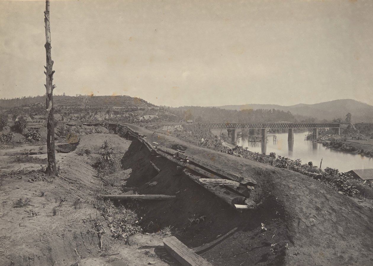 Verdedigingen van de Etawah-brug, 1860s door George N. Barnard