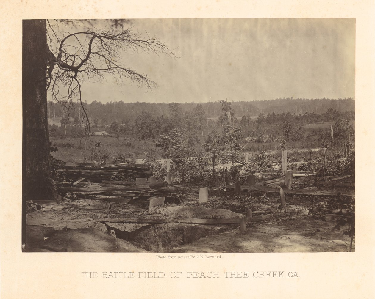 Het slagveld van Peach Tree Creek, Georgia door George N. Barnard