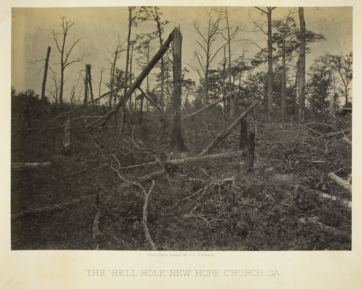 Het "hellegat", New Hope Church, GA door George N. Barnard